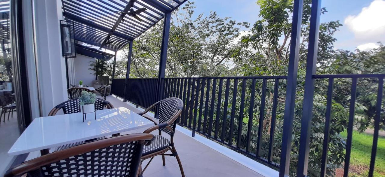Girasol Tagaytay City Exterior foto